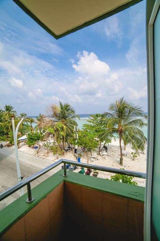 Relax Beach Inn Malé Kültér fotó